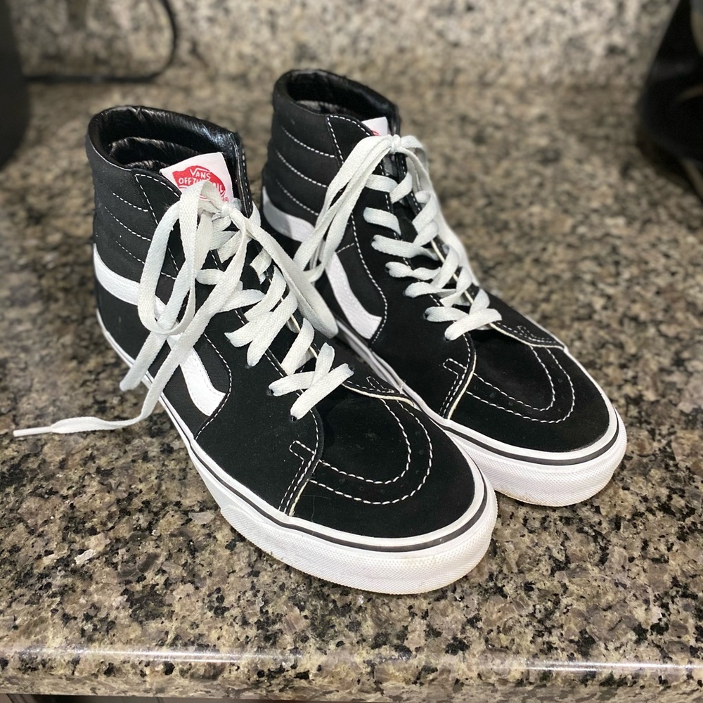 Black suede vans